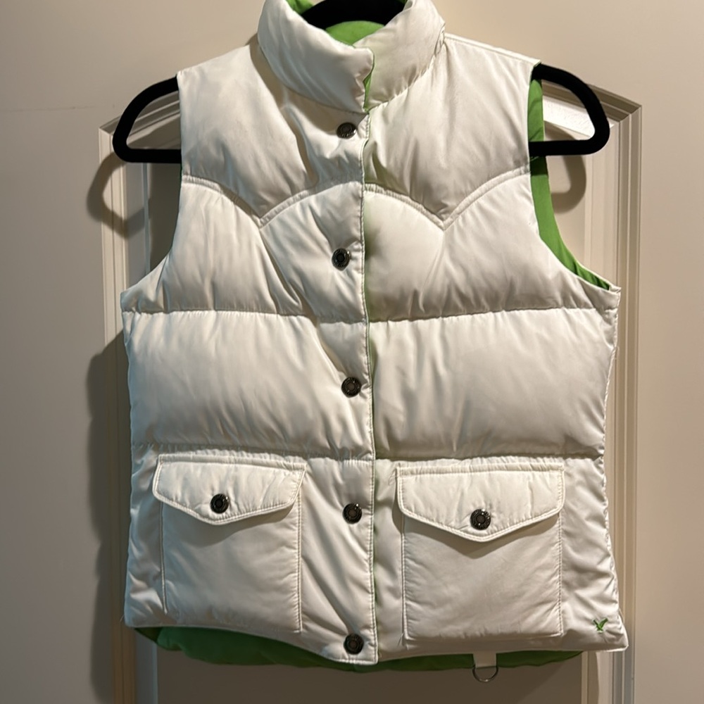 American Eagle reversible puffer vest.
